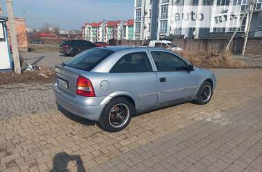 Хэтчбек Opel Astra 2000 в Ровно