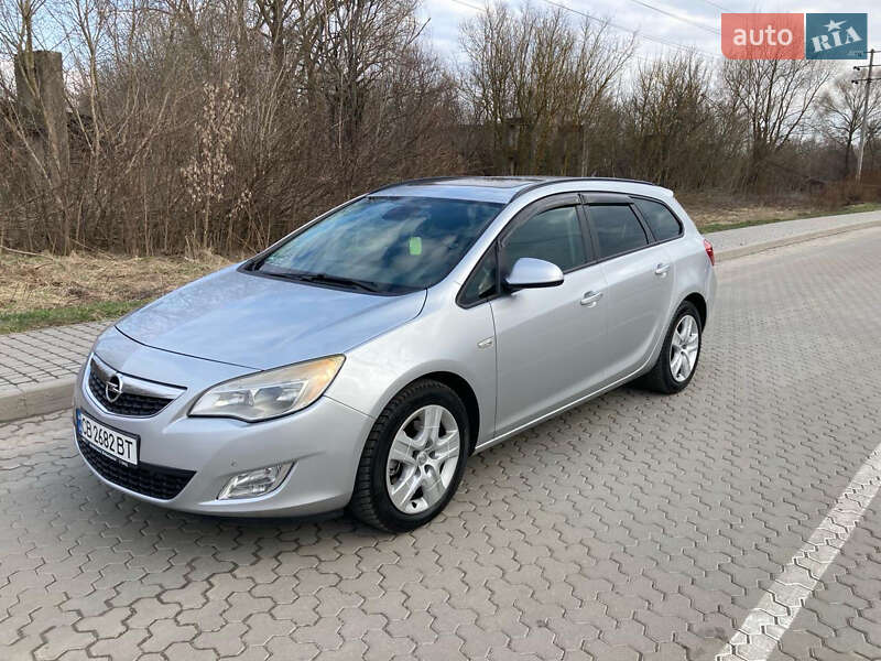 Opel Astra 2011