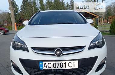 Універсал Opel Astra 2015 в Луцьку