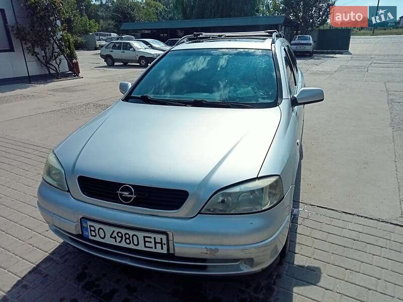 Универсал Opel Astra 2000 в Теофиполе