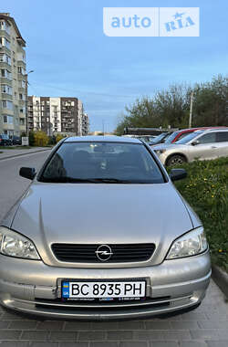 Седан Opel Astra 2008 в Львове