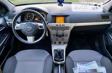 Универсал Opel Astra 2009 в Нежине