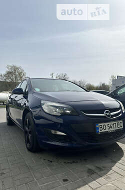 Универсал Opel Astra 2013 в Тернополе