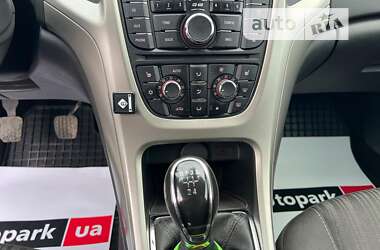 Универсал Opel Astra 2011 в Запорожье