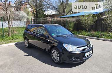 Универсал Opel Astra 2009 в Полтаве