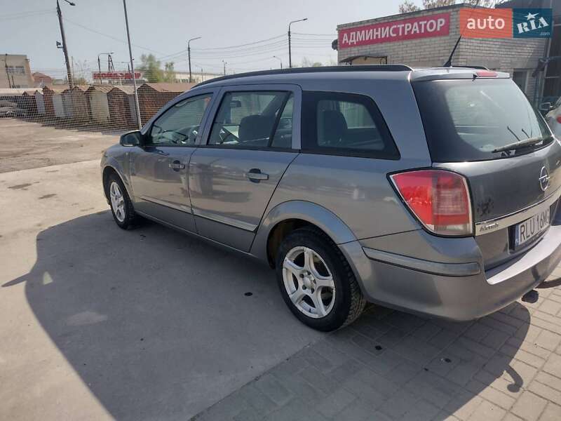 Универсал Opel Astra 2005 в Запорожье
