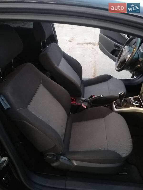 Хэтчбек Opel Astra 2008 в Балаклее