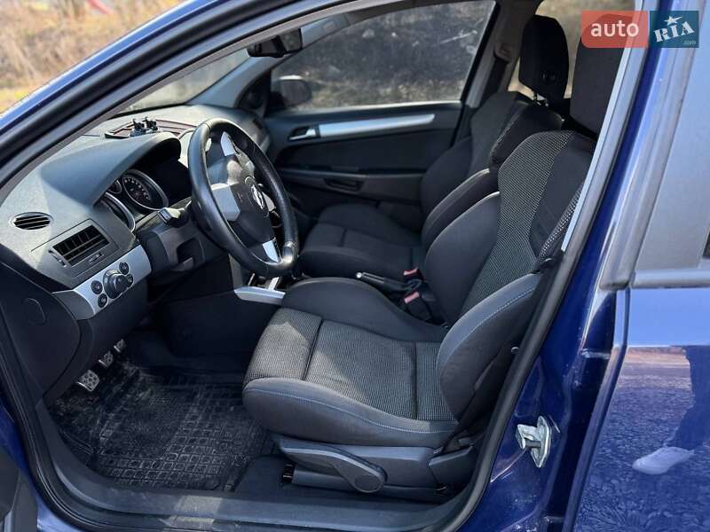 Универсал Opel Astra 2007 в Львове