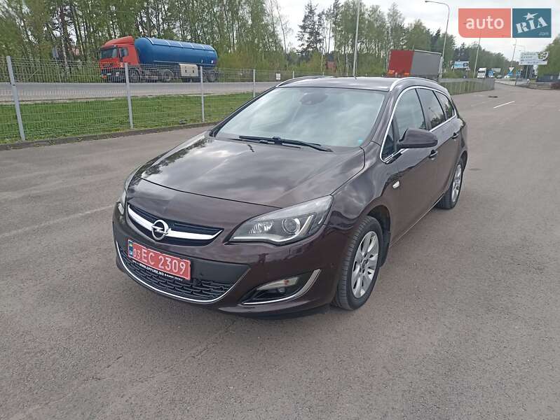 Универсал Opel Astra 2014 в Ковеле