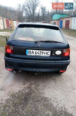 Хетчбек Opel Astra 1993 в Олександрії