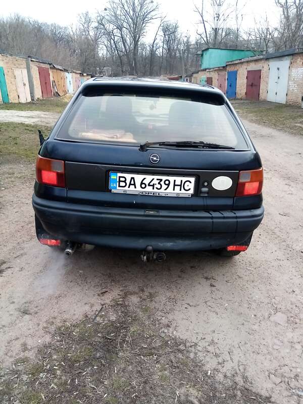 Хетчбек Opel Astra 1993 в Олександрії