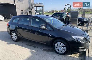 Универсал Opel Astra 2014 в Калуше