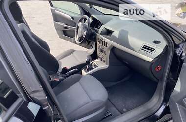 Хэтчбек Opel Astra 2007 в Запорожье