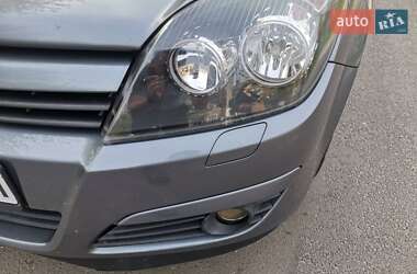 Универсал Opel Astra 2004 в Луцке