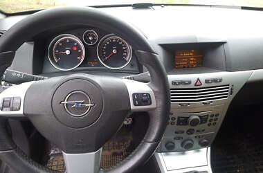 Универсал Opel Astra 2005 в Славуте