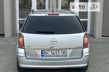 Універсал Opel Astra 2009 в Дрогобичі