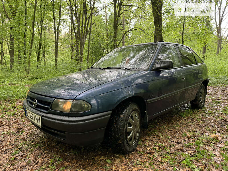 Б/у и новые запчасти OPEL Vectra A Коробки передач