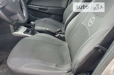 Універсал Opel Astra 2005 в 