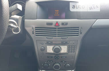 Універсал Opel Astra 2005 в 