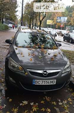 Opel Astra 2011