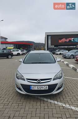 Универсал Opel Astra 2013 в Мукачево