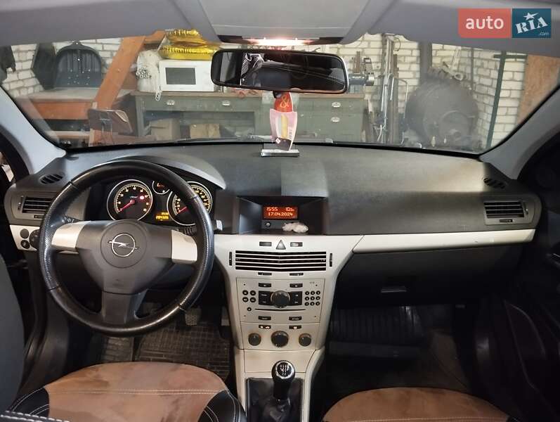 Универсал Opel Astra 2007 в Луцке фото 2 Универсал Opel Astra 2007 в Луцке