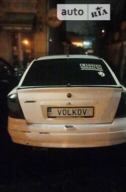 Хэтчбек Opel Astra 2001 в Ужгороде