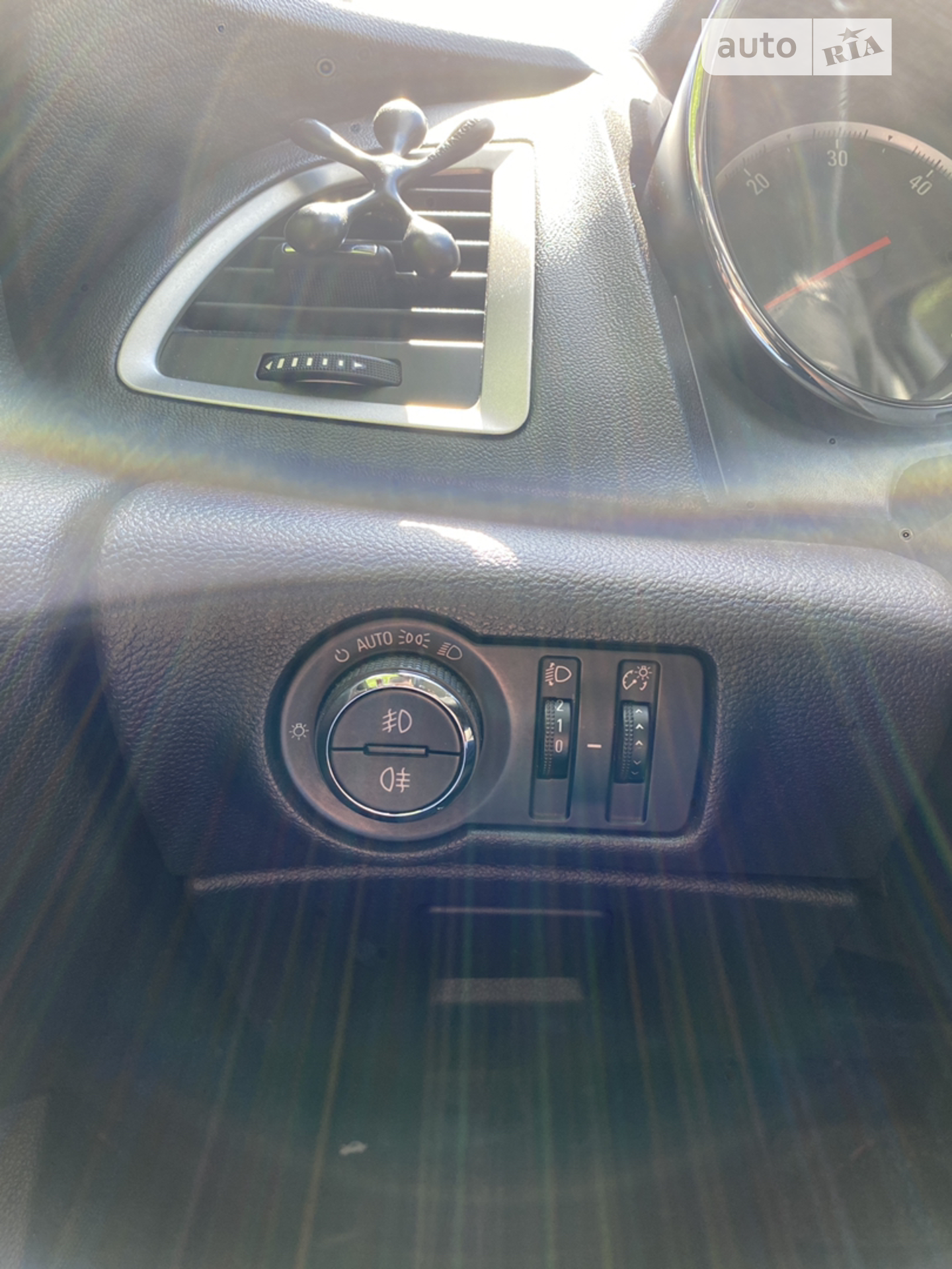 2012 Opel Astra - мініатюра 16