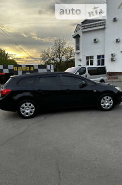 Универсал Opel Astra 2011 в Житомире