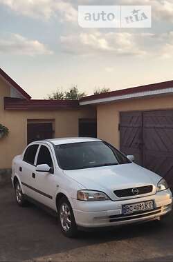 Седан Opel Astra 2000 в Сокале