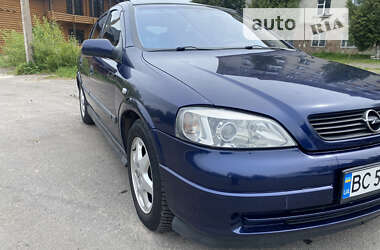 Хэтчбек Opel Astra 2001 в Дубно