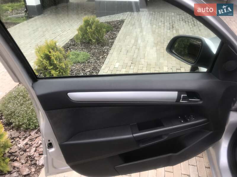 Универсал Opel Astra 2009 в Конотопе фото 10 Универсал Opel Astra 2009 в Конотопе