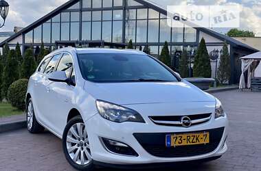Універсал Opel Astra 2015 в Стрию
