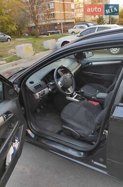Универсал Opel Astra 2008 в 