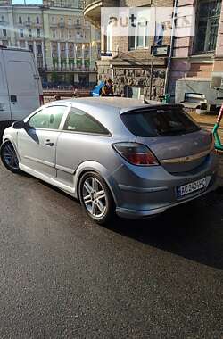 Хэтчбек Opel Astra 2005 в Киеве