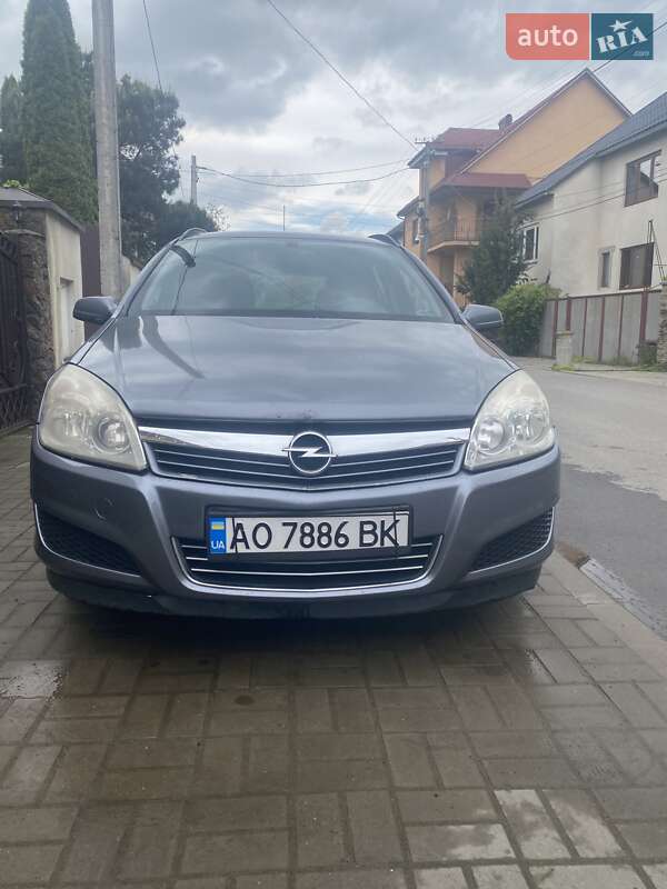Универсал Opel Astra 2007 в 