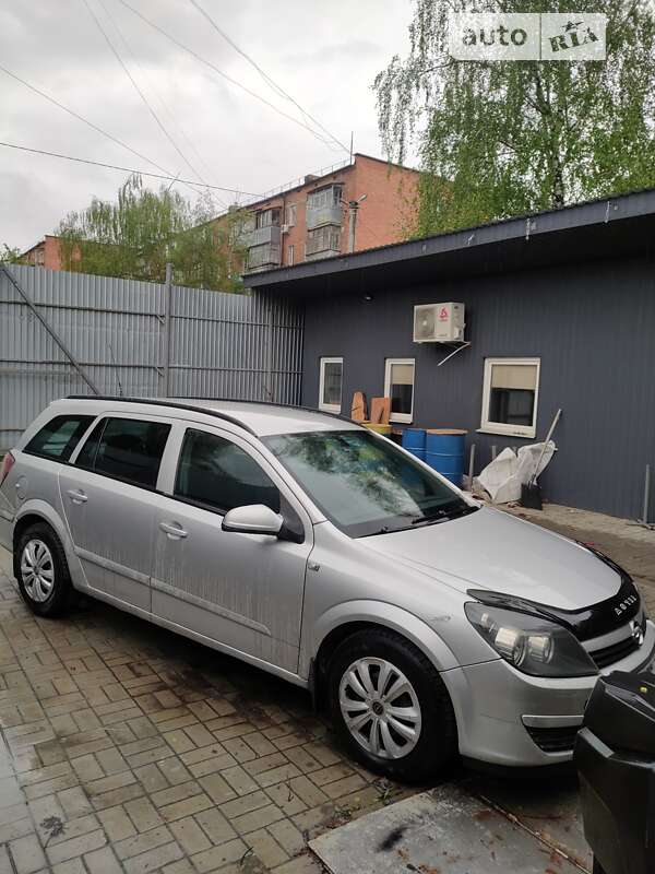 Универсал Opel Astra 2004 в Сумах