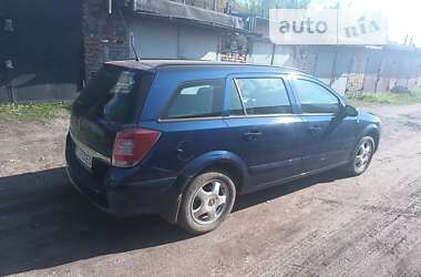 Универсал Opel Astra 2007 в Нововолынске