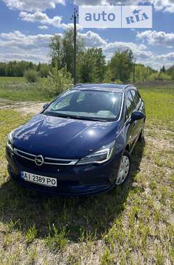 Універсал Opel Astra 2016 в Києві