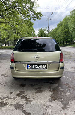Универсал Opel Astra 2005 в Хотине