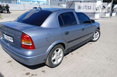 Седан Opel Astra 2003 в Львові