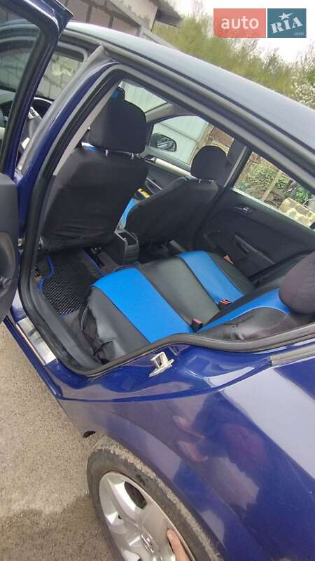 Хэтчбек Opel Astra 2007 в Бершади