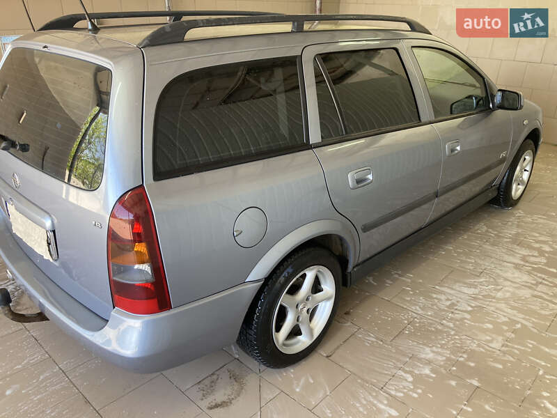 Универсал Opel Astra 2003 в Залещиках