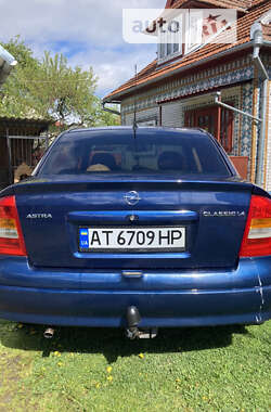 Седан Opel Astra 2005 в Коломиї