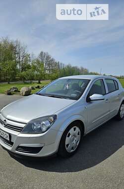 Хэтчбек Opel Astra 2005 в Луцке