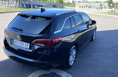 Універсал Opel Astra 2016 в Кривому Розі