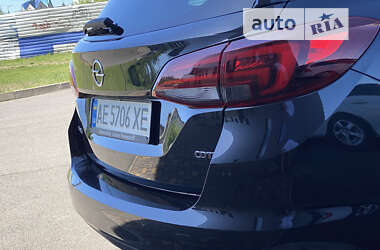 Универсал Opel Astra 2016 в Кривом Роге
