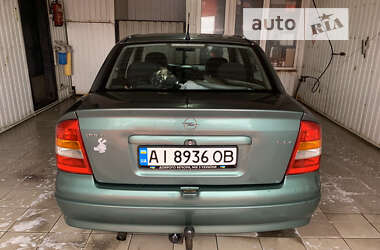 Седан Opel Astra 2000 в Козельце