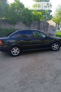 Седан Opel Astra 2007 в Львове