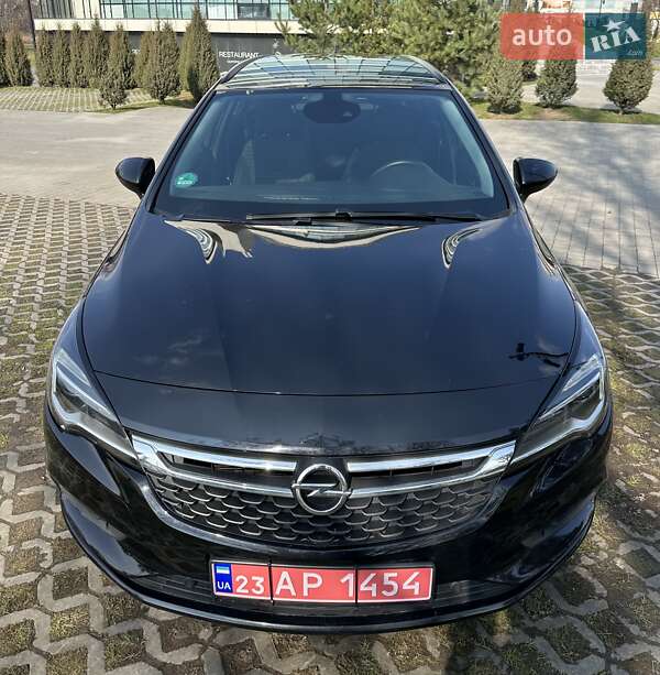 Универсал Opel Astra 2018 в Хмельницком